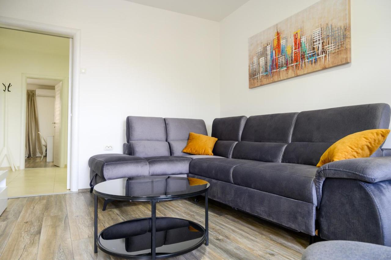 Apartment Tina Ploce  Kültér fotó