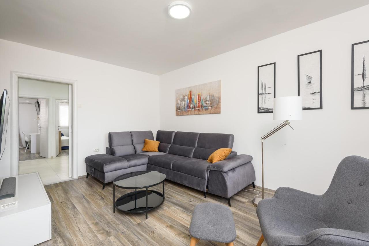Apartment Tina Ploce  Kültér fotó