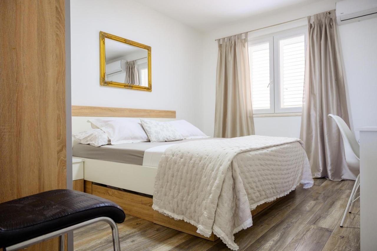 Apartment Tina Ploce  Kültér fotó