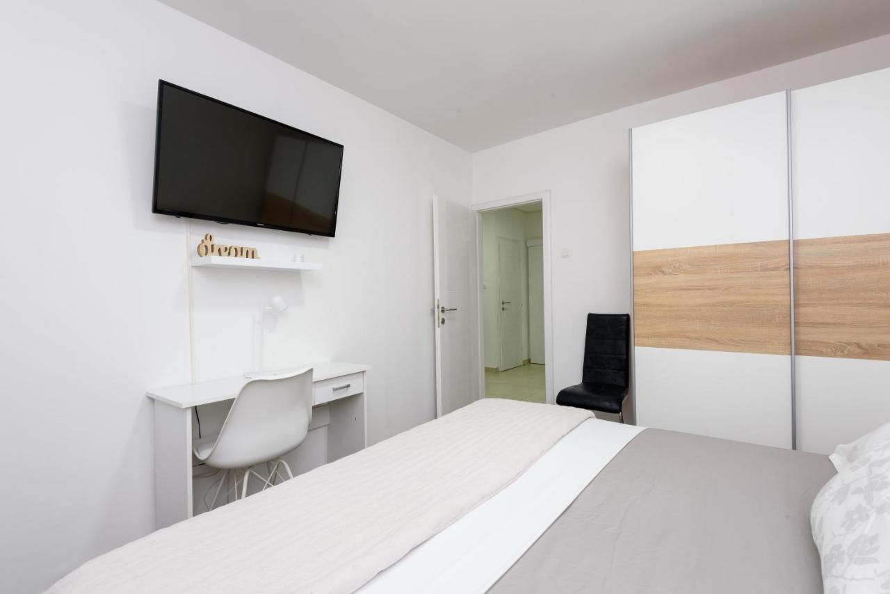 Apartment Tina Ploce  Kültér fotó