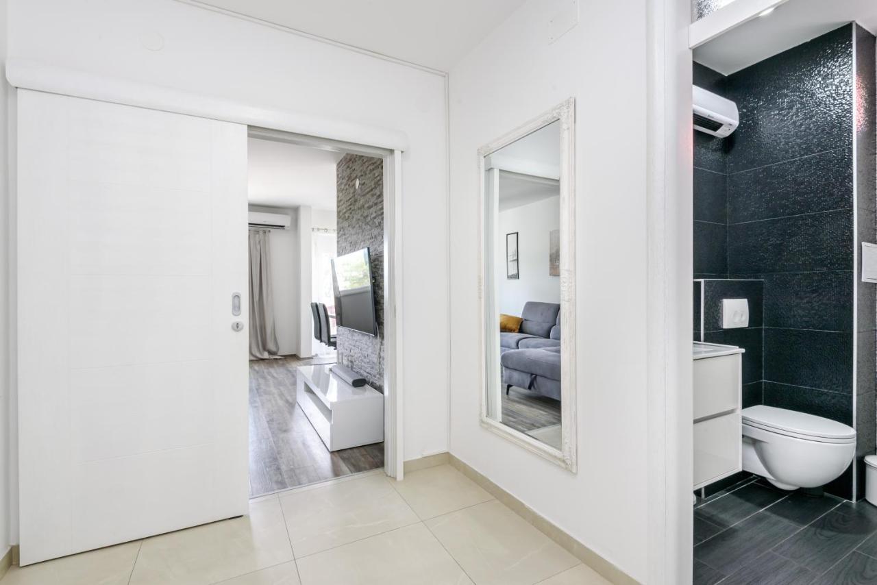 Apartment Tina Ploce  Kültér fotó