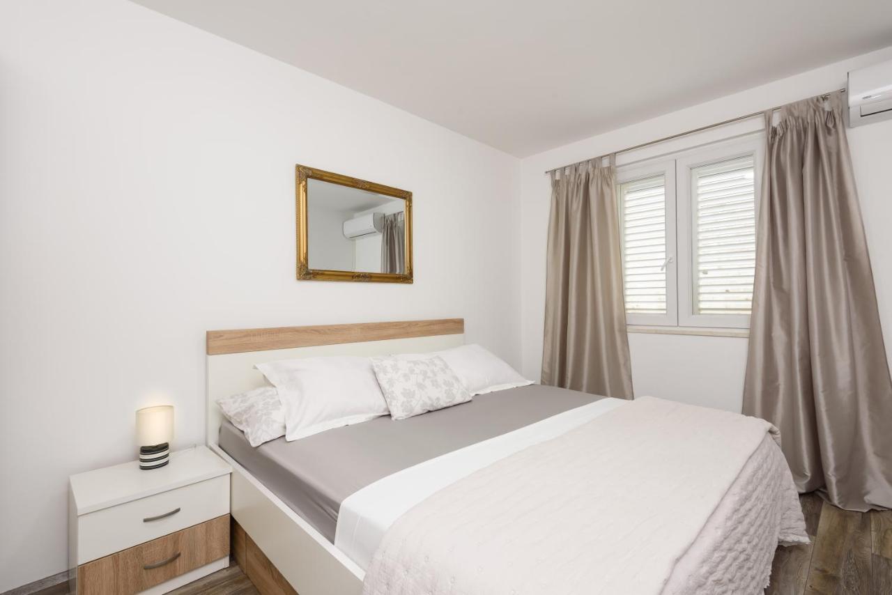 Apartment Tina Ploce  Kültér fotó